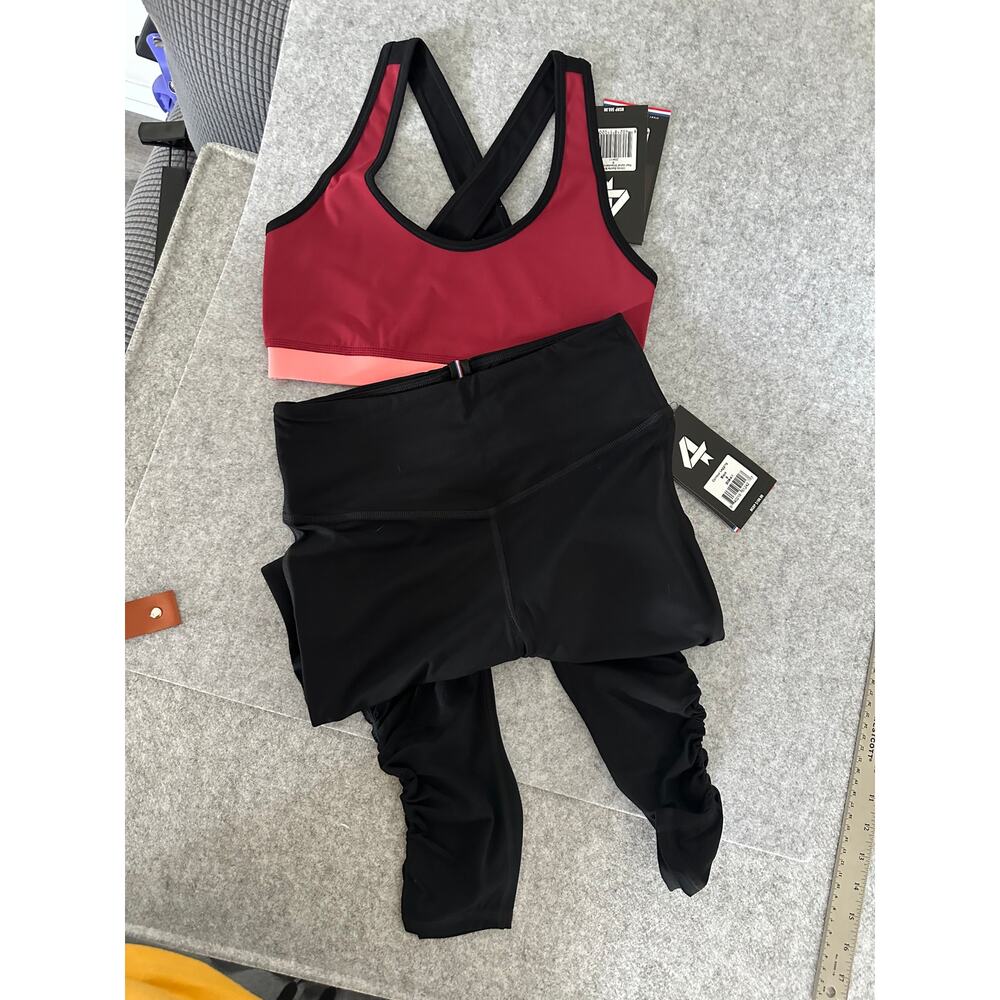 NWT*Top and Bottom* Women’s activewear 2 piece set Size Small